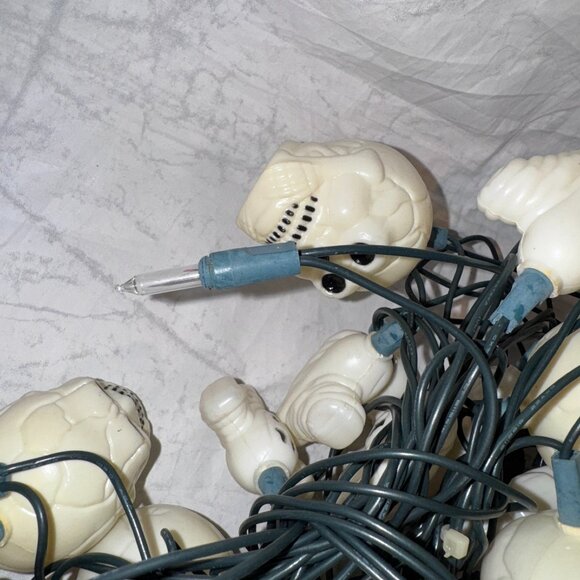 Vintage Halloween 32 Ghost & Skulls Blow Mold String Lights - Picture 5 of 8